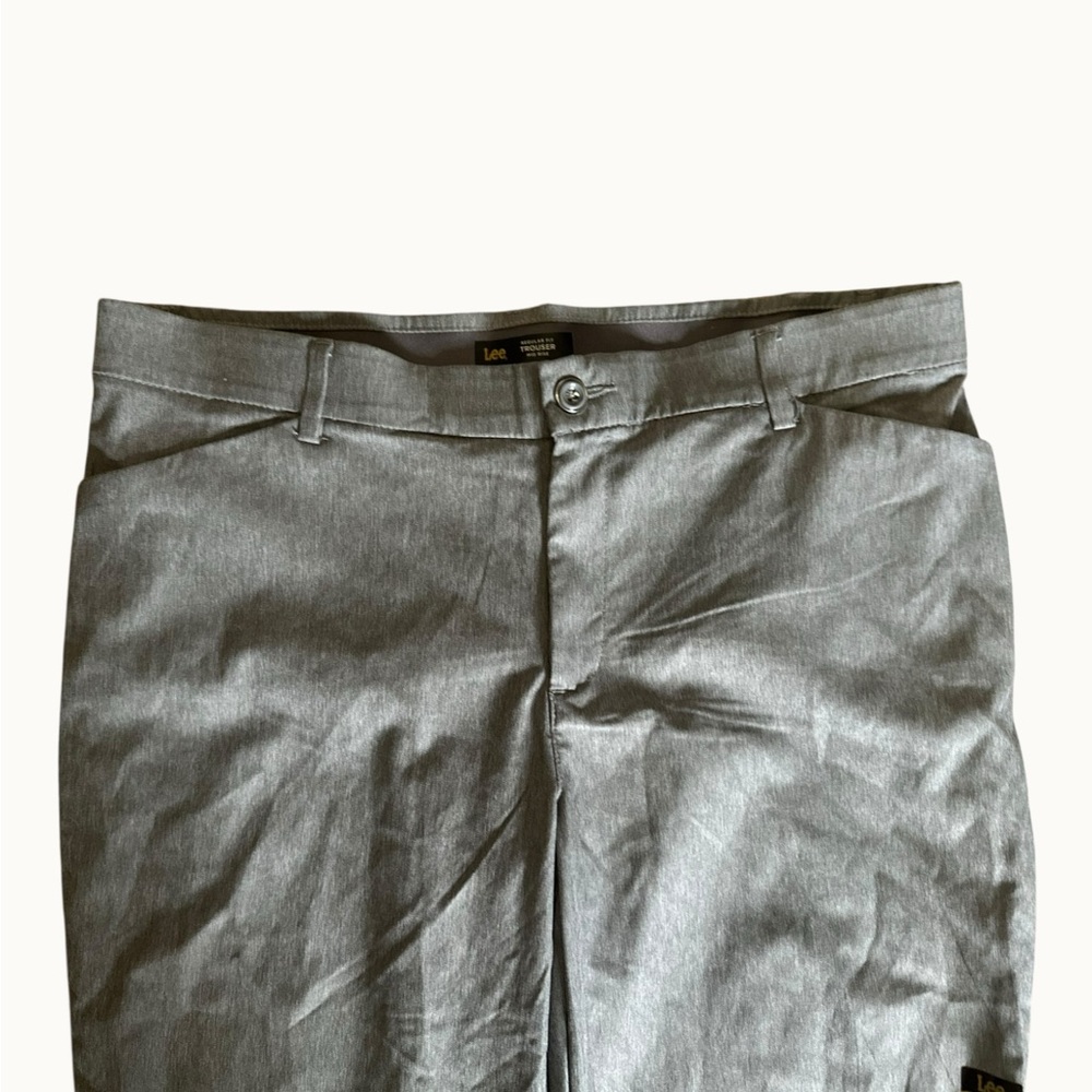 Lee Women’s Regular Fit Mid-Rise Trouser Pants – Gray – Size 16 – New With Tags - Picture 4 of 11
